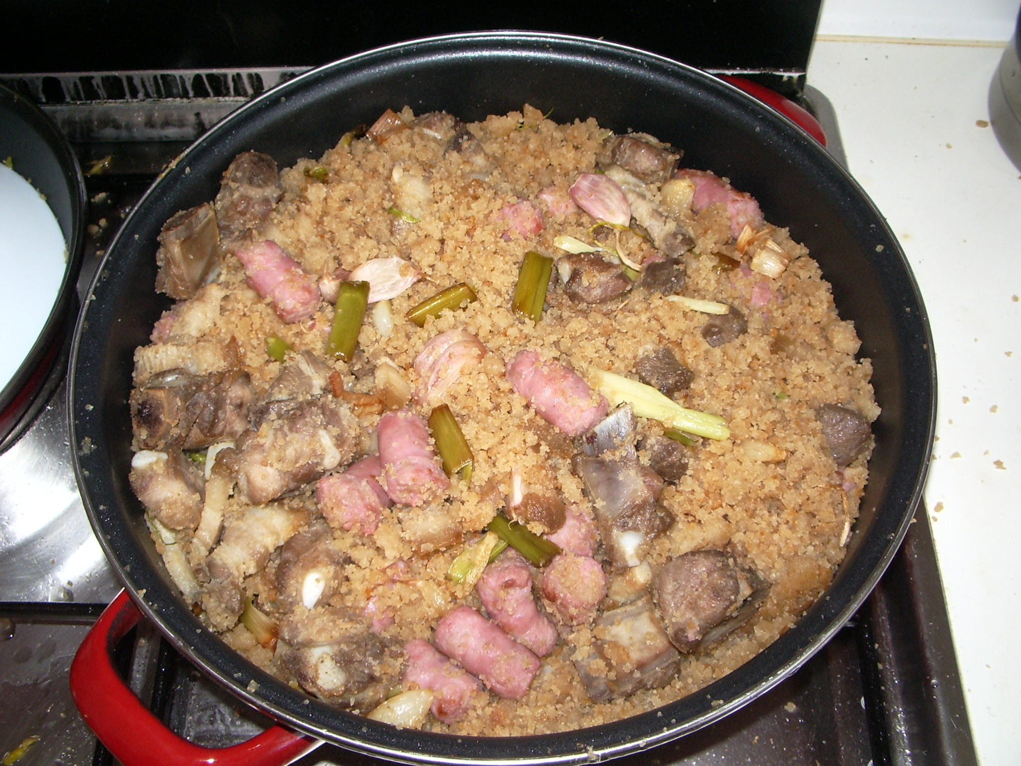 Migas ruleras manchegas, plato tradicional para compartir